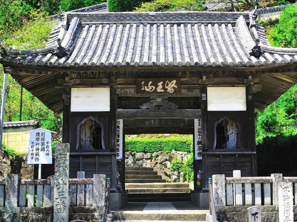 Отель Momijigawa Onsen Naka Экстерьер фото
