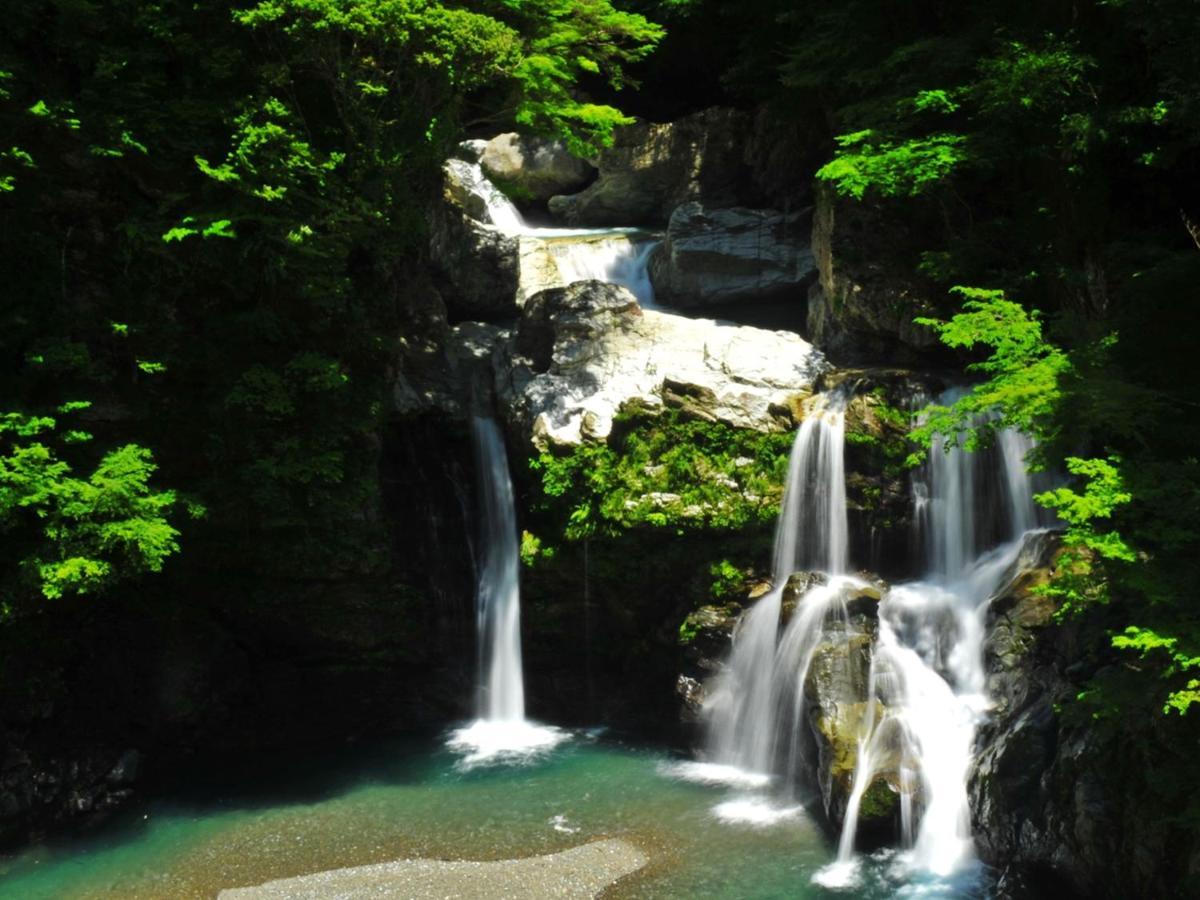 Отель Momijigawa Onsen Naka Экстерьер фото