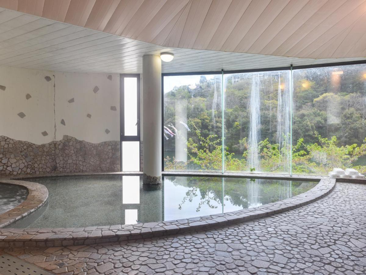 Отель Momijigawa Onsen Naka Экстерьер фото
