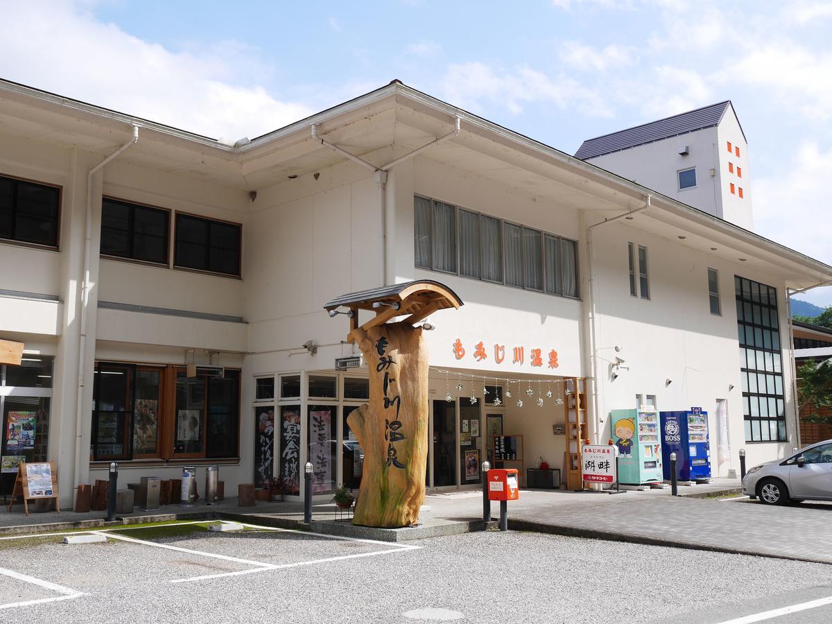 Отель Momijigawa Onsen Naka Экстерьер фото